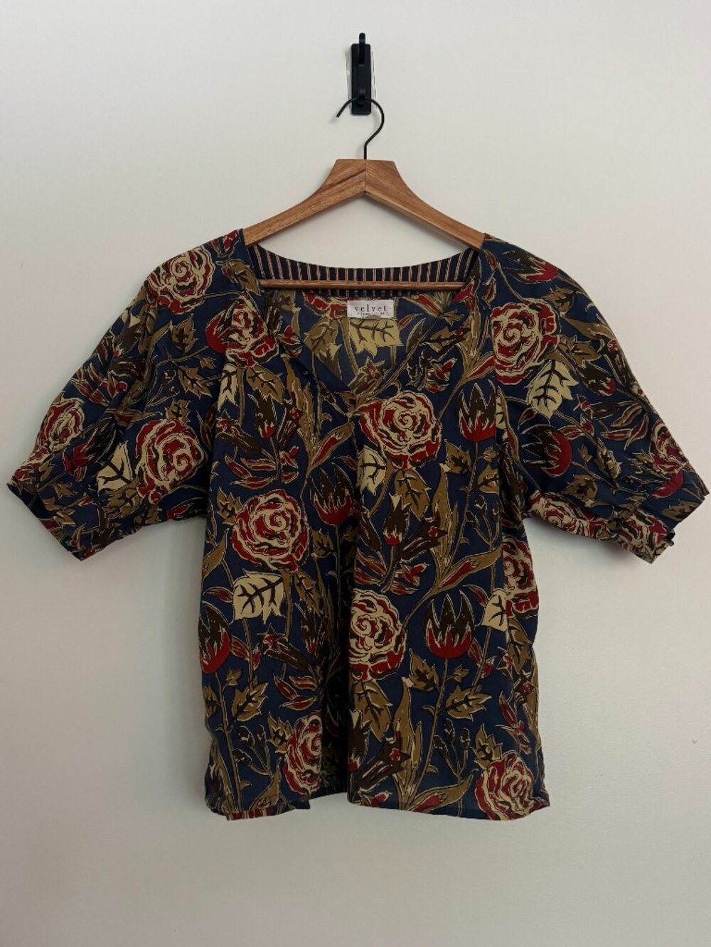 Velvet by Graham & Spencer Floral Print Blouse